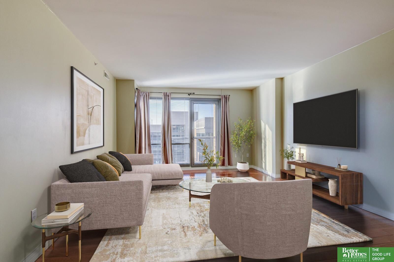 Property Photo: 3200 Farnam Court 3610 NE 68131