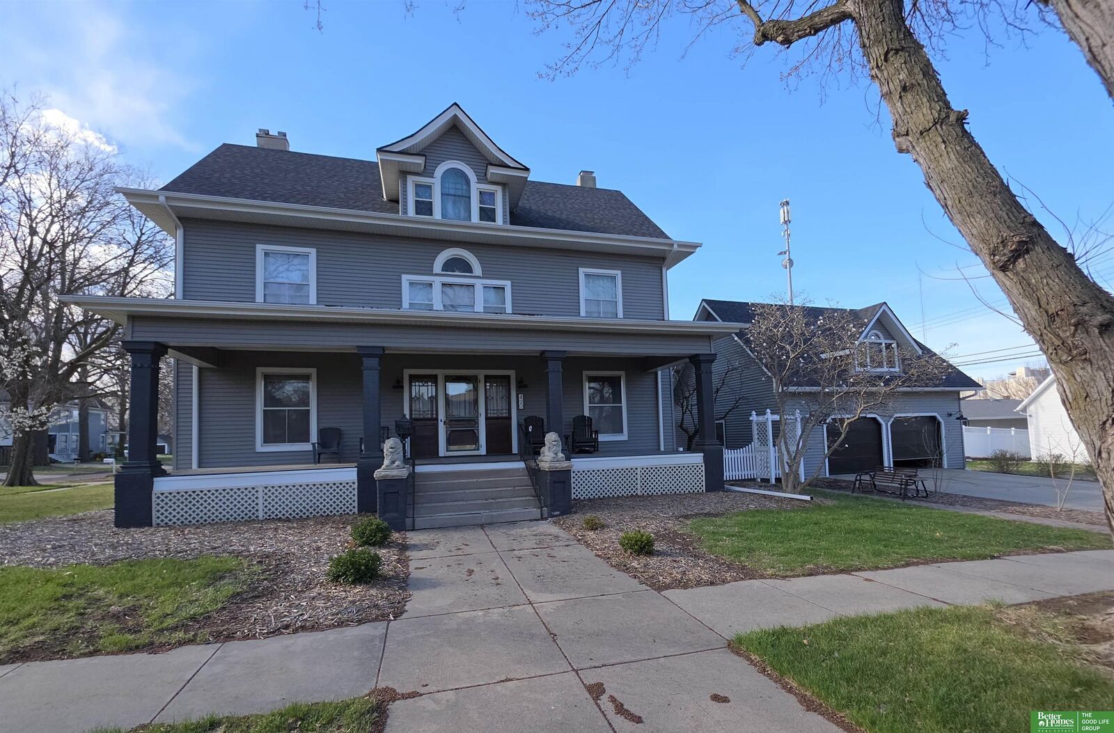 Property Photo:  420 E 7th Street  NE 68467 