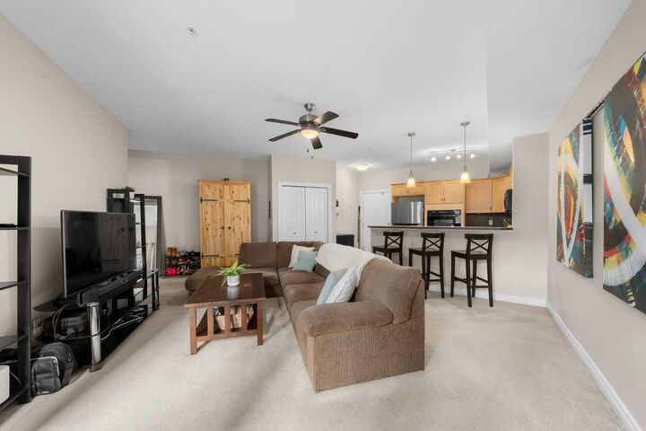 Property Photo:  60 Royal Oak Plaza NW 117  AB T3G 0A7 