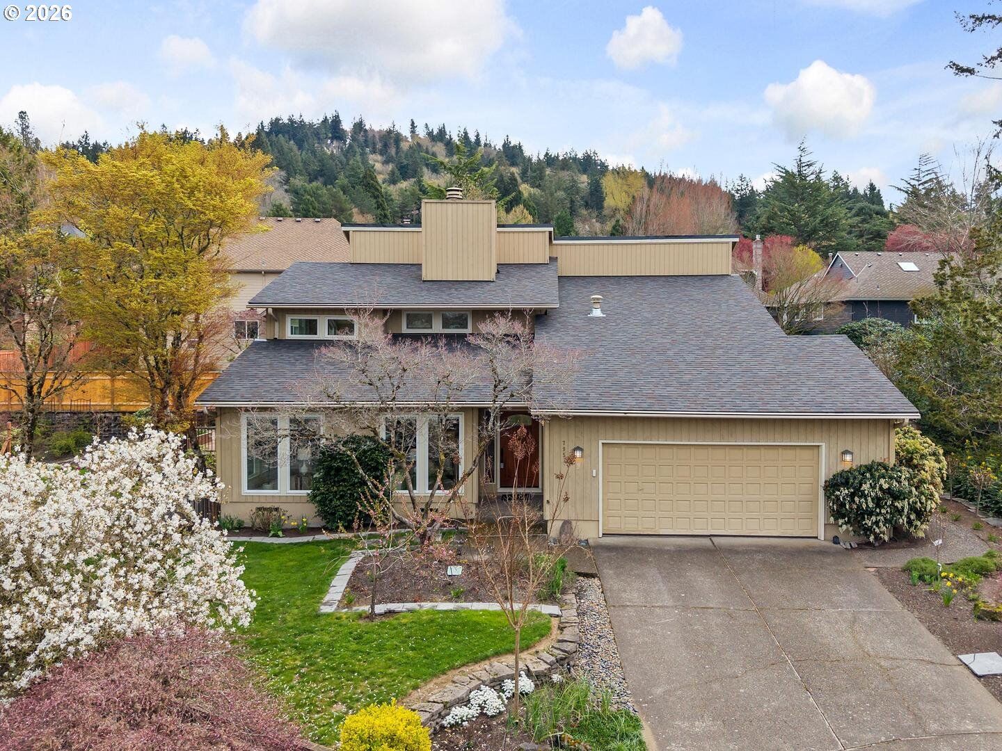 Property Photo: 795 NW 87th Ter OR 97229