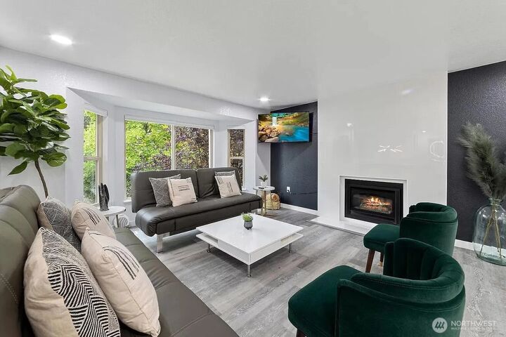 Property Photo:  13417  110th Place NE  WA 98034 