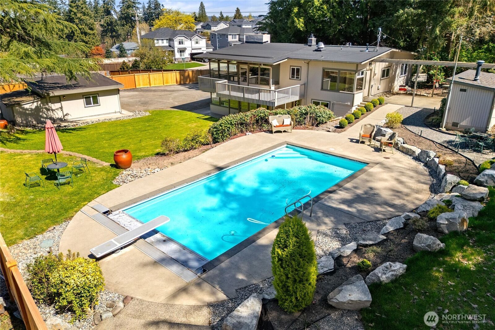 Property Photo:  8726  Fruitland Avenue E  WA 98371 