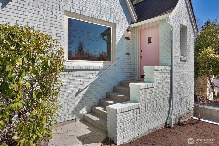 Property Photo:  7032  12th Avenue NW  WA 98117 