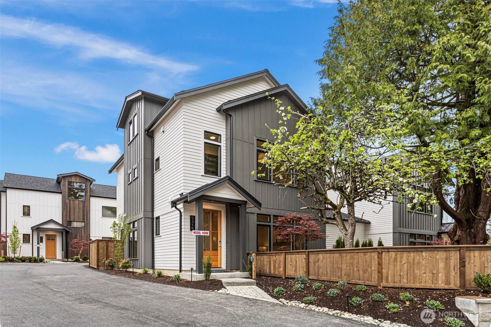 Property Photo:  9315  132nd Avenue NE  WA 98033 