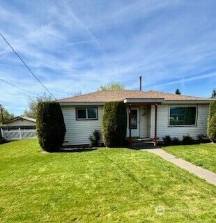 Property Photo:  444 S Wilbur  WA 99362 
