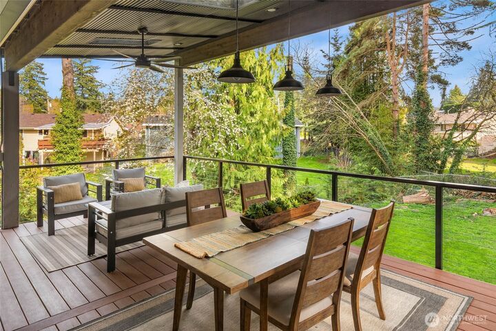 Property Photo:  12211 SE 63rd Place  WA 98006 