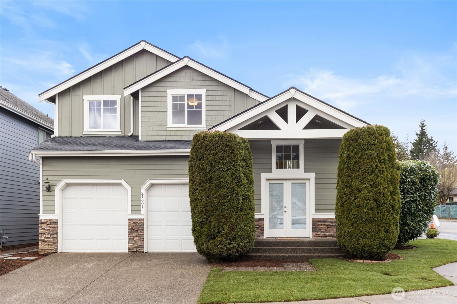 Property Photo:  21601  129th Avenue SE  WA 98031 