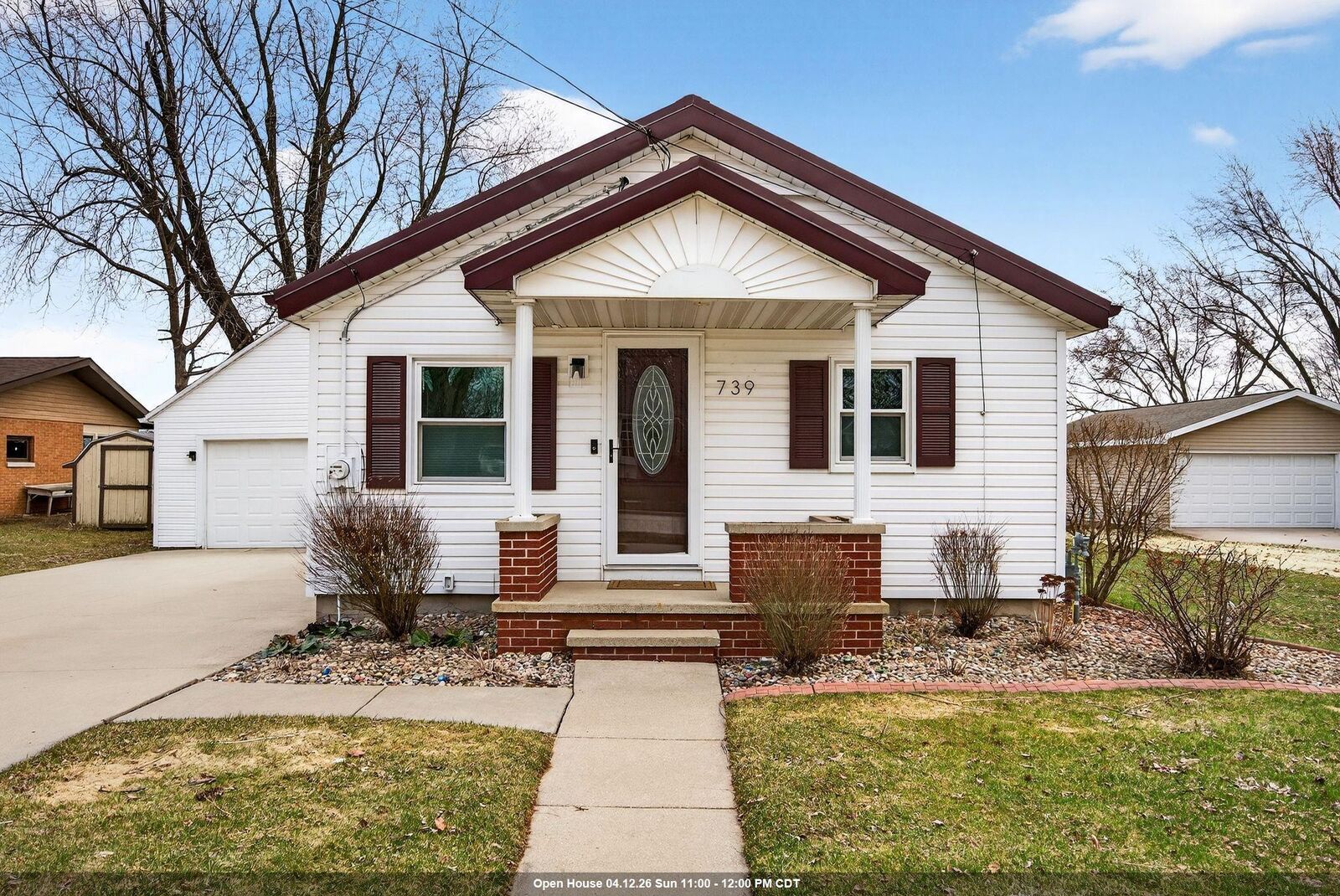 Property Photo:  739 Park Street  WI 54180-1017 