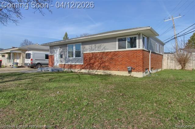 Property Photo: 1385 Berkshire Street MI 48186