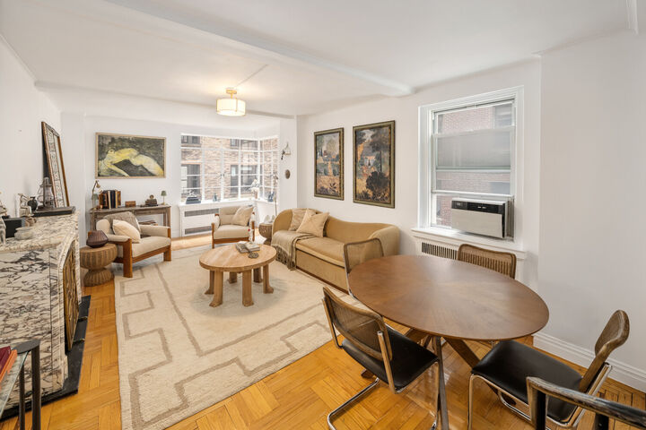 Property Photo:  110 E 87th Street 9D  NY 10128 