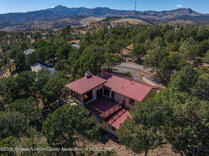 Property Photo:  110 Circle Drive  NM 88345 