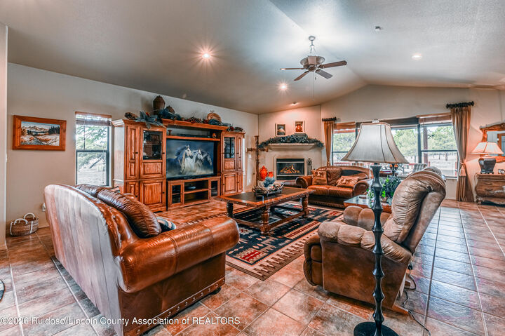Property Photo:  102 Paintbrush Court  NM 88312 