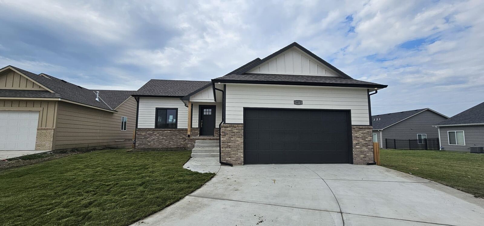 Property Photo: 5073 N Toben Dr KS 67226