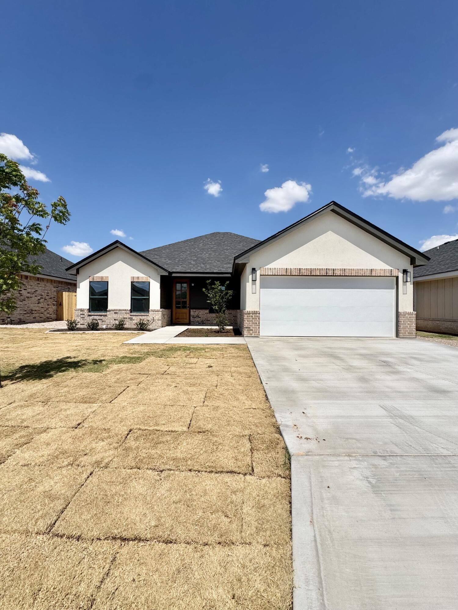 Property Photo:  3140 Maplewood Drive  TX 76904 