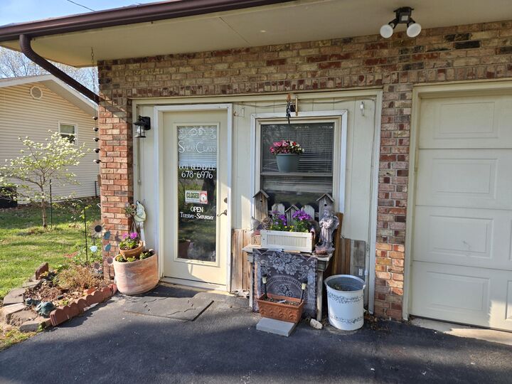 Property Photo:  601 E Glendale Street  MO 65605 