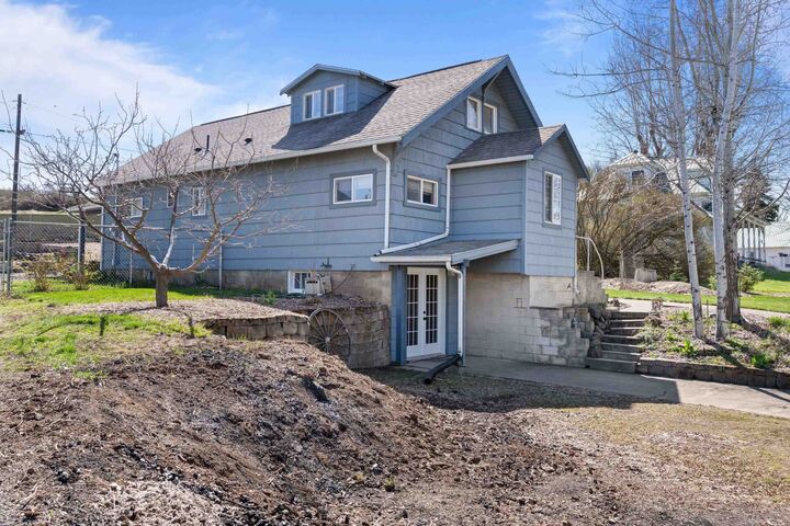 Property Photo:  209 S Josephine Ave  WA 99170 