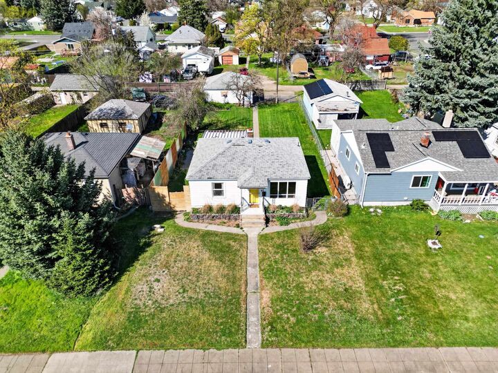Property Photo:  2317 E Sinto Ave  WA 99202 