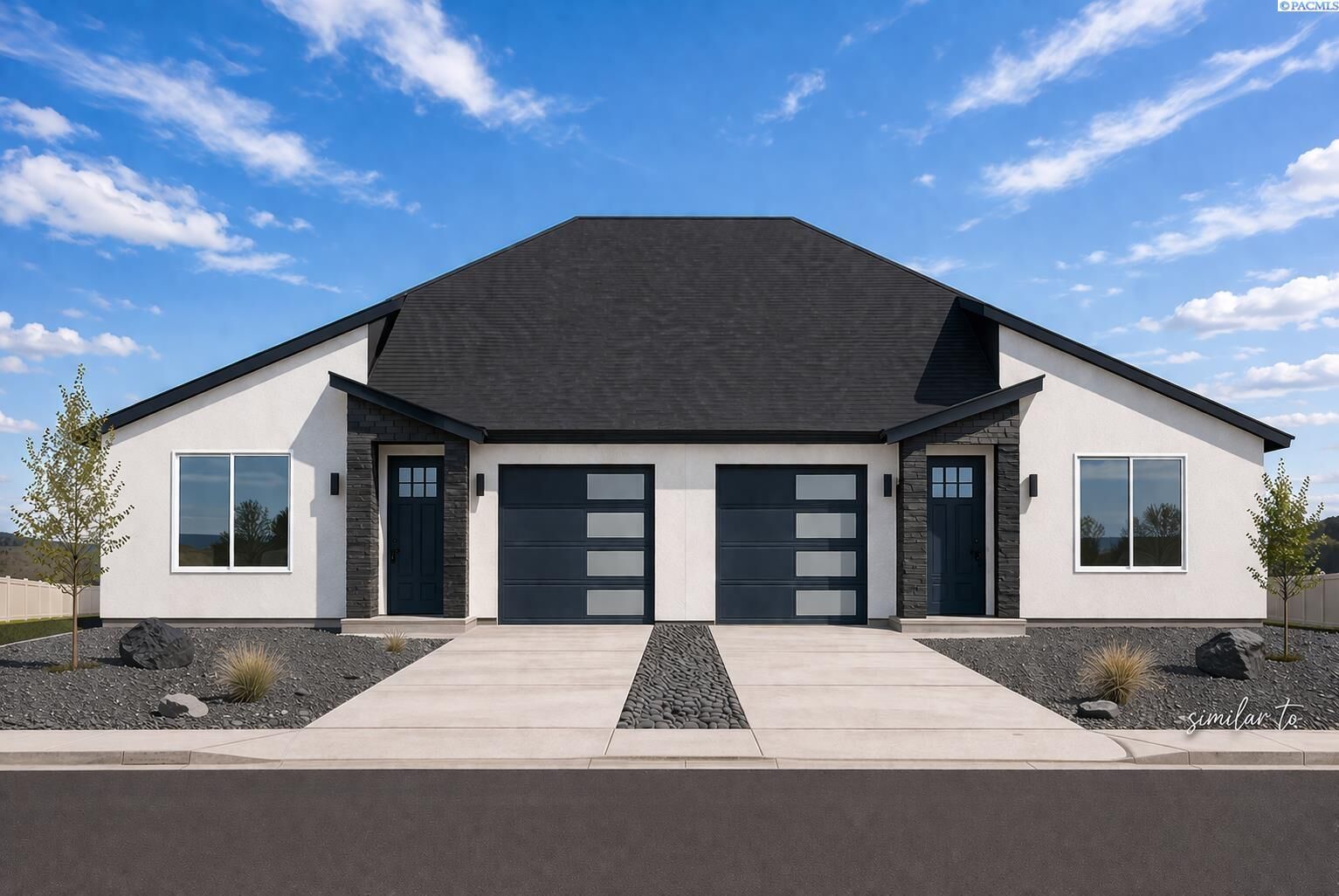 Property Photo: 1146 Fairhaven Loop 25 WA 99352