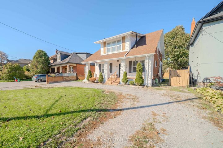 Property Photo:  296 King Street E  ON L1H 1C8 