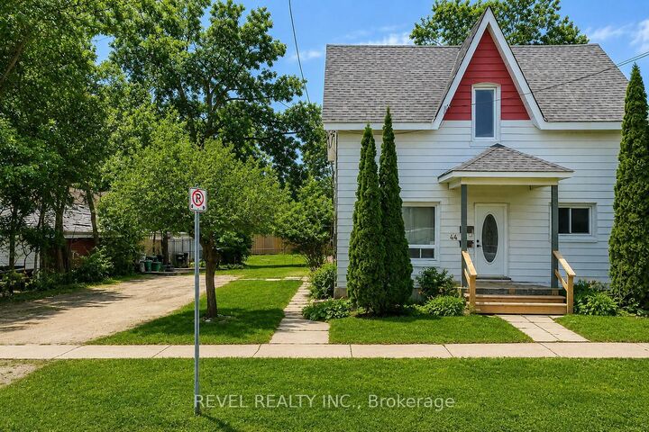 Property Photo: 44 Parkside Drive ON L4N 1W9