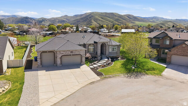 Property Photo:  407 W Larkspur Ln  UT 84050 