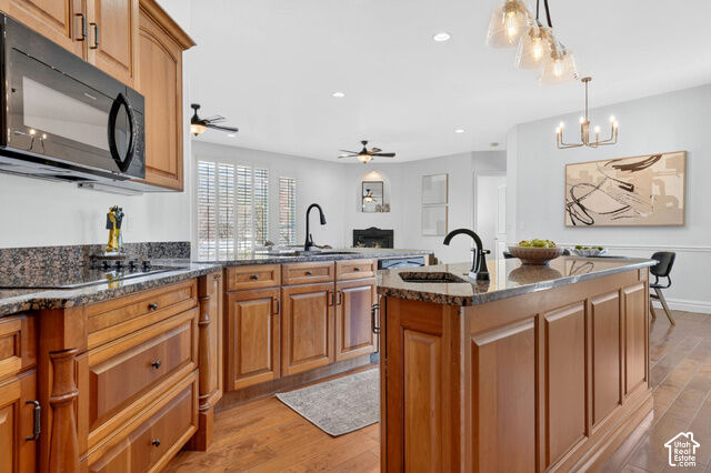 Property Photo: 407 W Larkspur Ln UT 84050