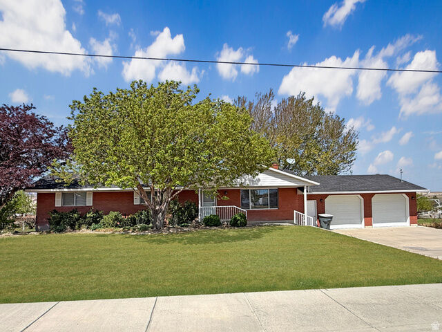 Property Photo: 330 W Center UT 84537