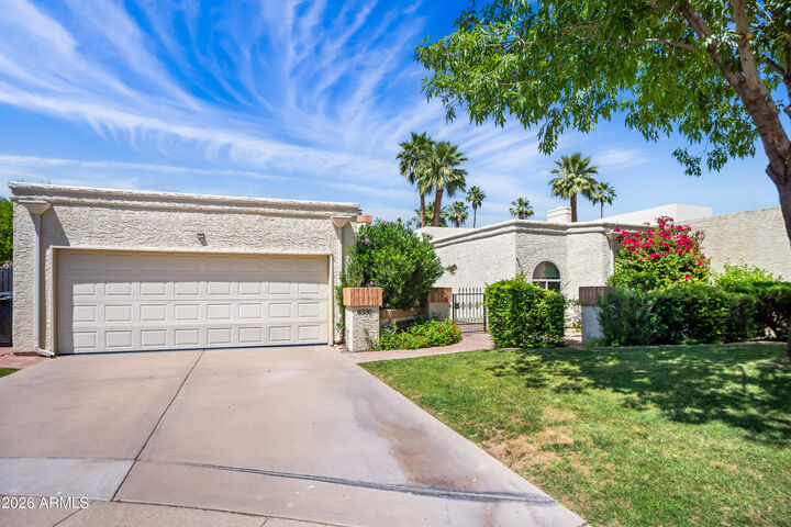 Property Photo: 8330 E San Bernardo Drive AZ 85258