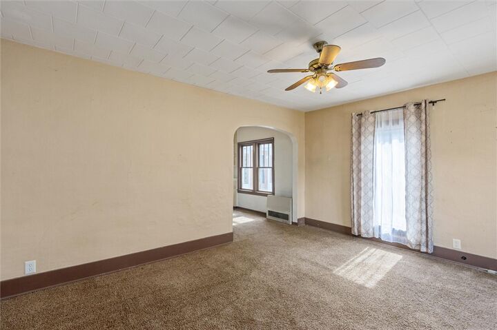 Property Photo:  119 S Woodard Avenue  MT 59001 