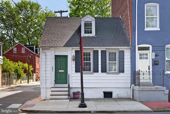 Property Photo:  401 S Queen Street  PA 17603 