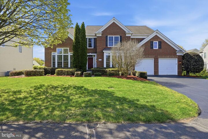 Property Photo:  4909 Sammy Joe Drive  VA 22030 