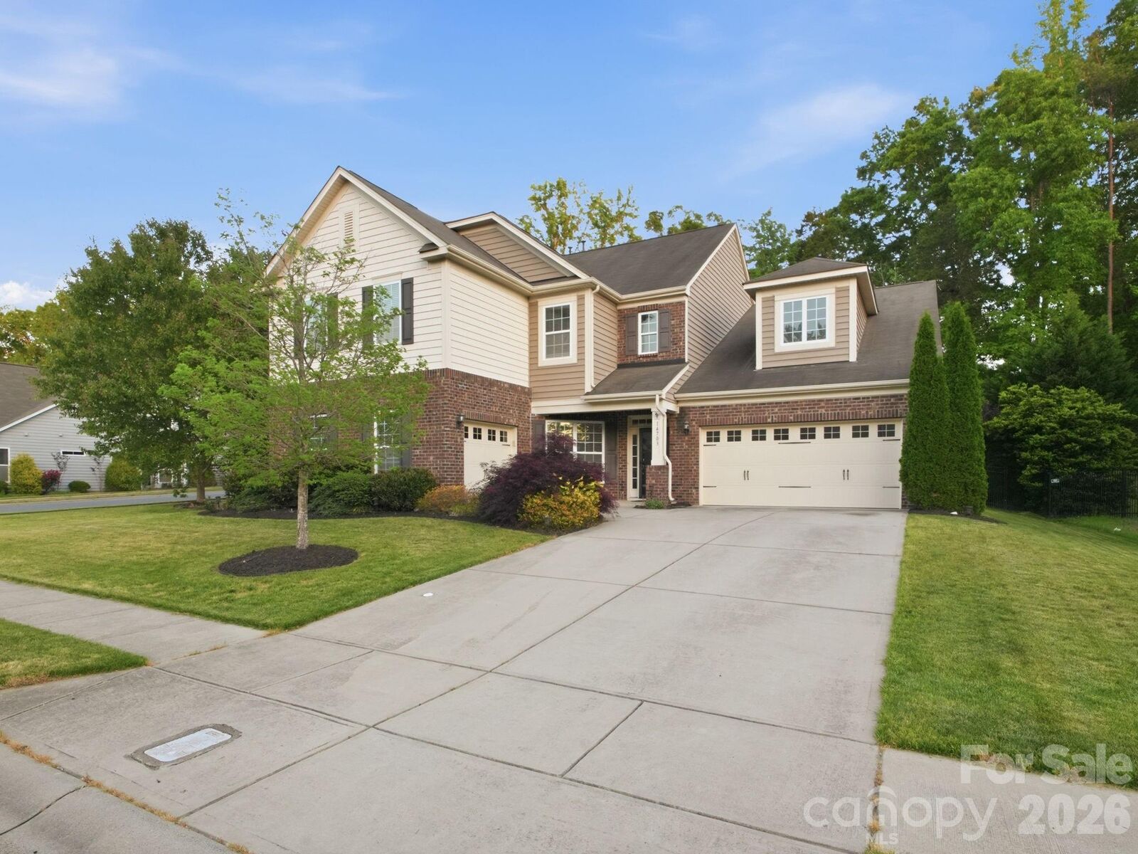 Property Photo:  14703 Brannock Hills Drive  NC 28278 