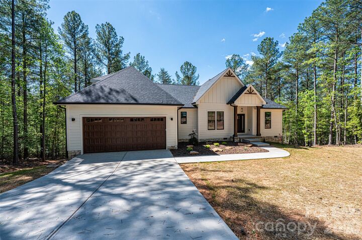 Property Photo: 2157 Anchor Lane NC 28612
