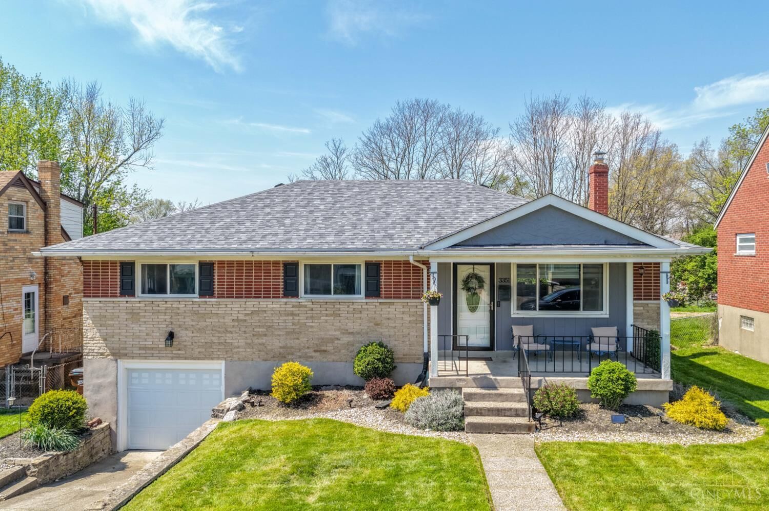 Property Photo: 3351 Glenmont Lane OH 45248