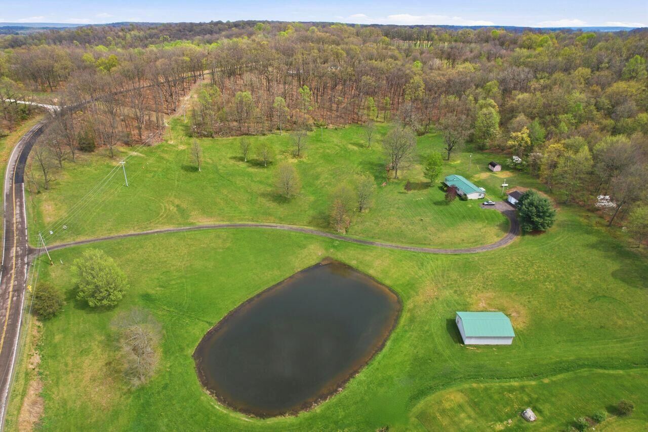Property Photo:  13510 Flint Ridge SE Road  OH 43056 