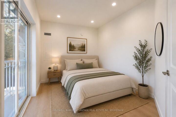 Property Photo:  429 Sugarloaf Street 2  ON L3K 2P3 