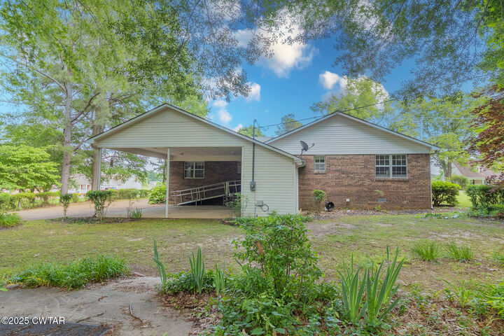 Property Photo:  857 Thomas Street  TN 38012 