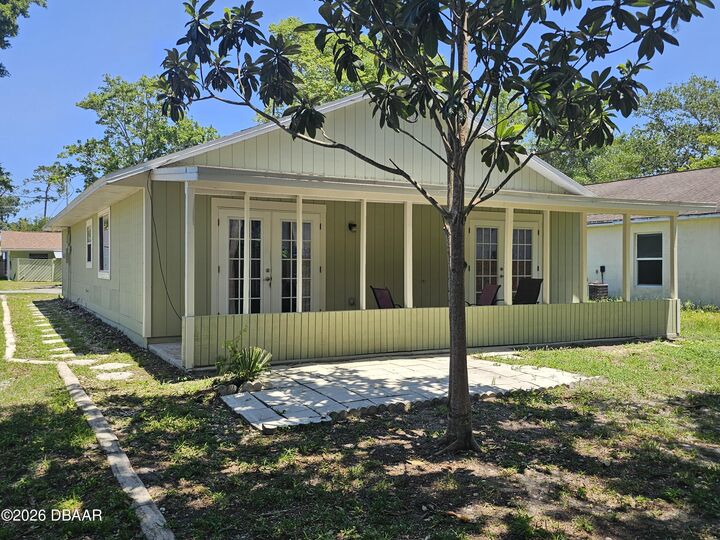 Property Photo:  1688 Montgomery Avenue  FL 32117 