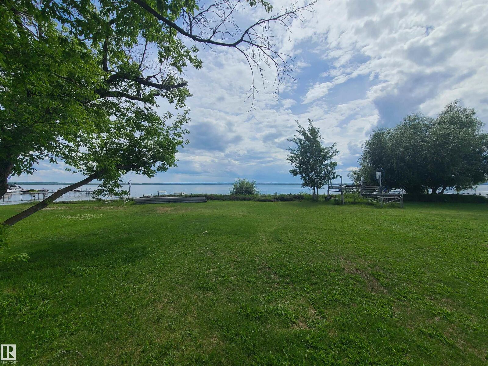 Property Photo: 53026 Rge Road 43 AB T0E 2K0