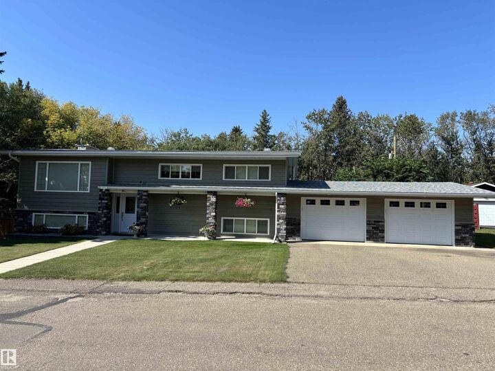 Property Photo:  5306 52 Street  AB T0A 1A0 