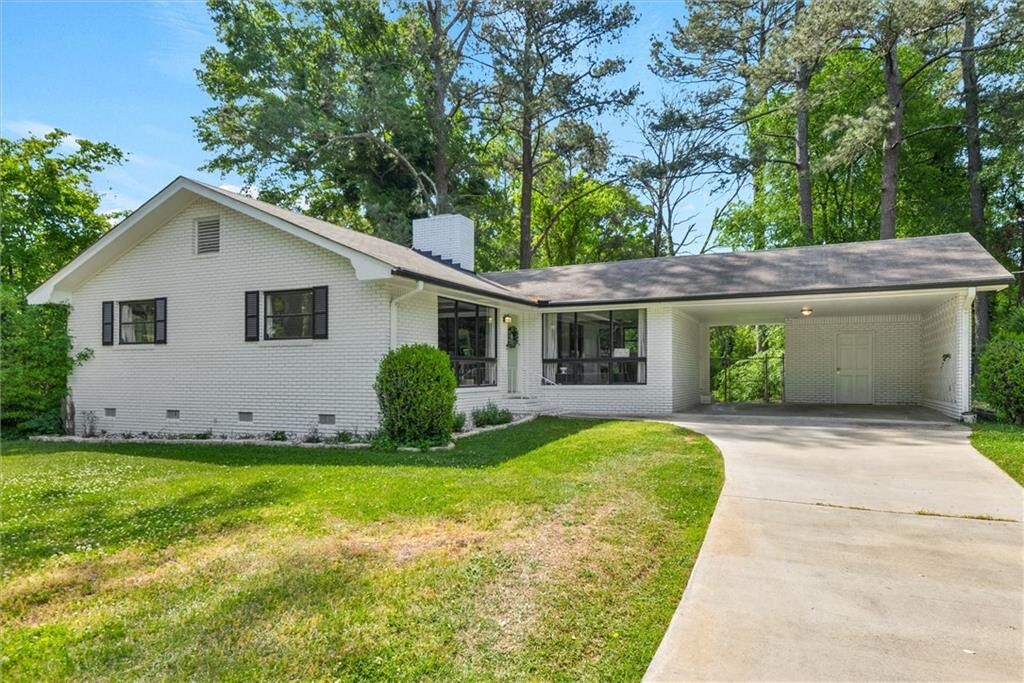 Property Photo:  245 Lunie Drive SW  GA 30126 