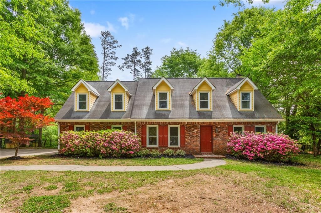 Property Photo: 314 Devon Court GA 30188