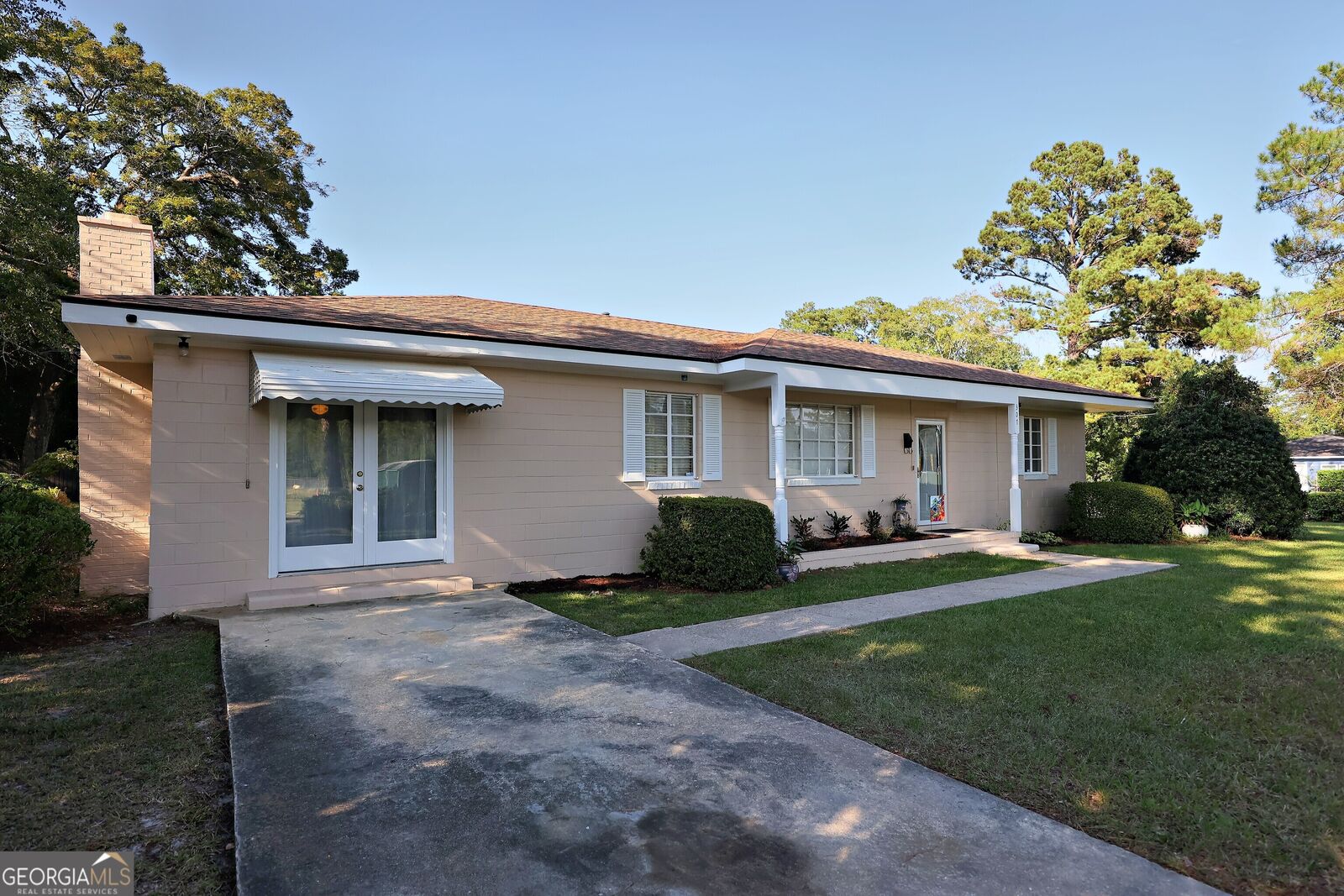 Property Photo:  307 Varnedoe Street  GA 31792 