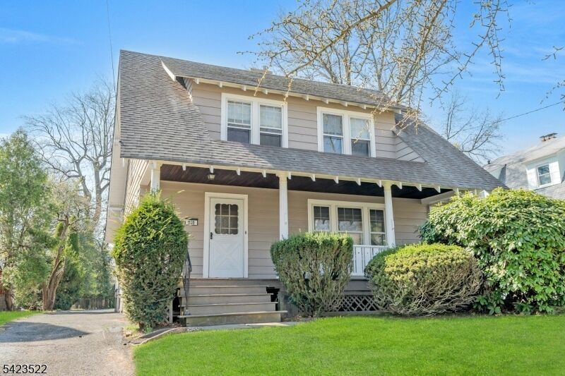 Property Photo:  1136 Thornton Ave  NJ 07060 