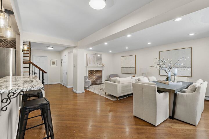 Property Photo:  412 Washington St 1B  NJ 07030 