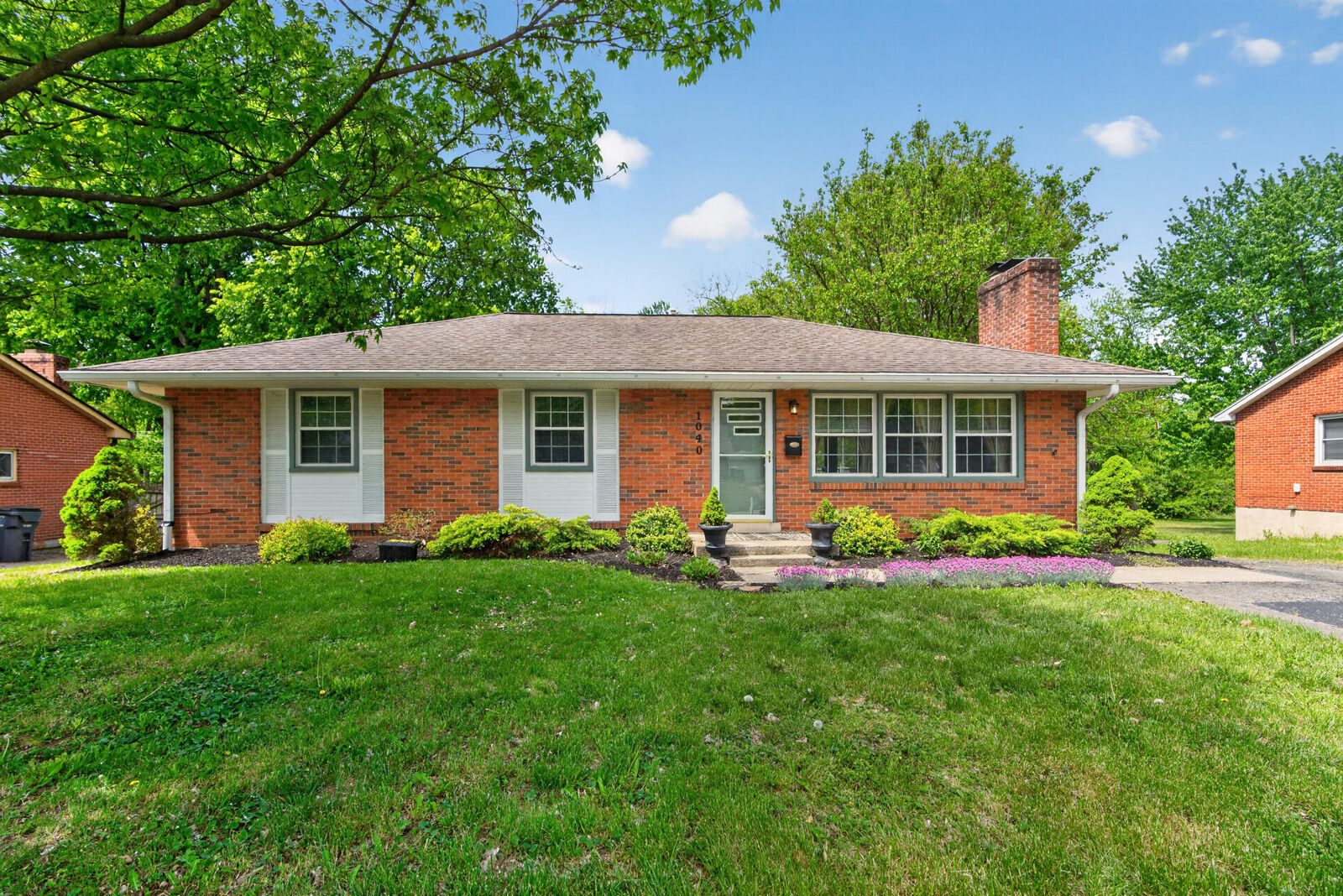 Property Photo:  1040 Della Drive  KY 40504 
