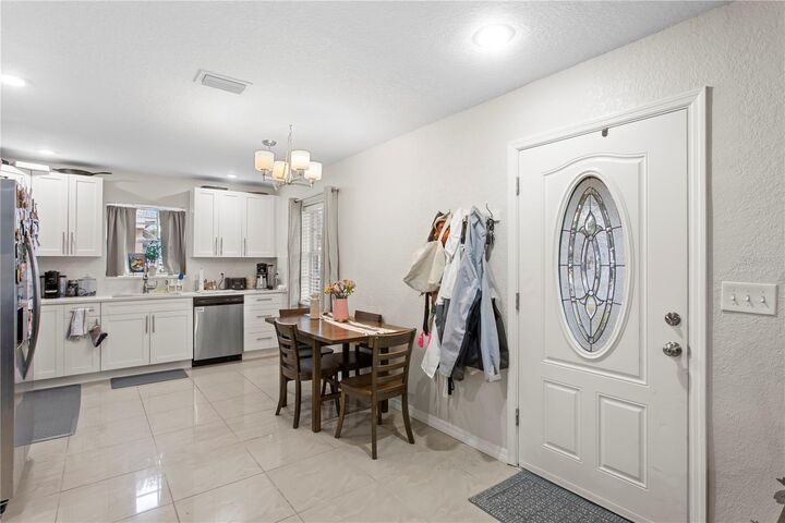 Property Photo: 4215 W Bay Vista Avenue FL 33611