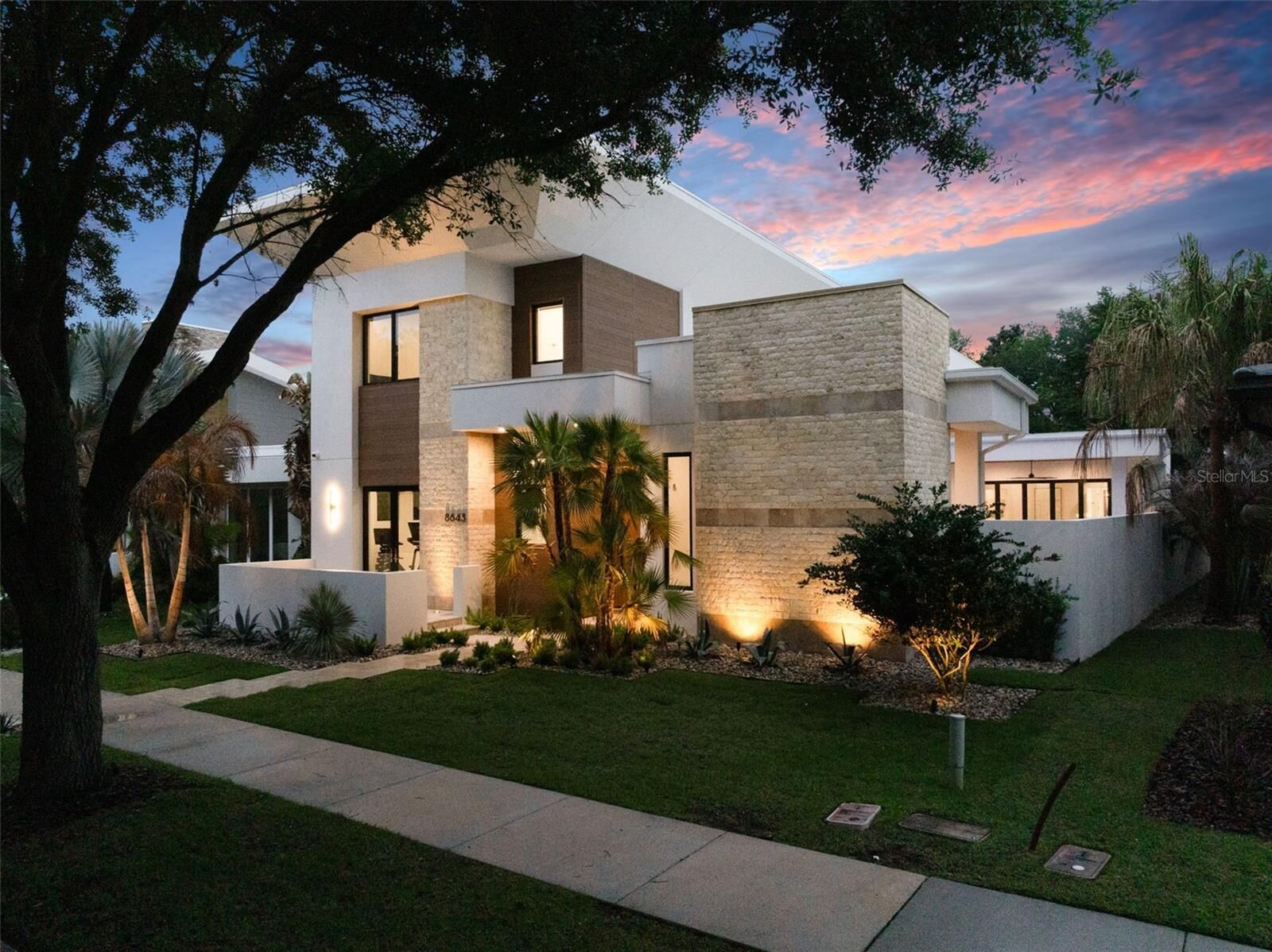 Property Photo:  8643 Farthington Way  FL 32827 