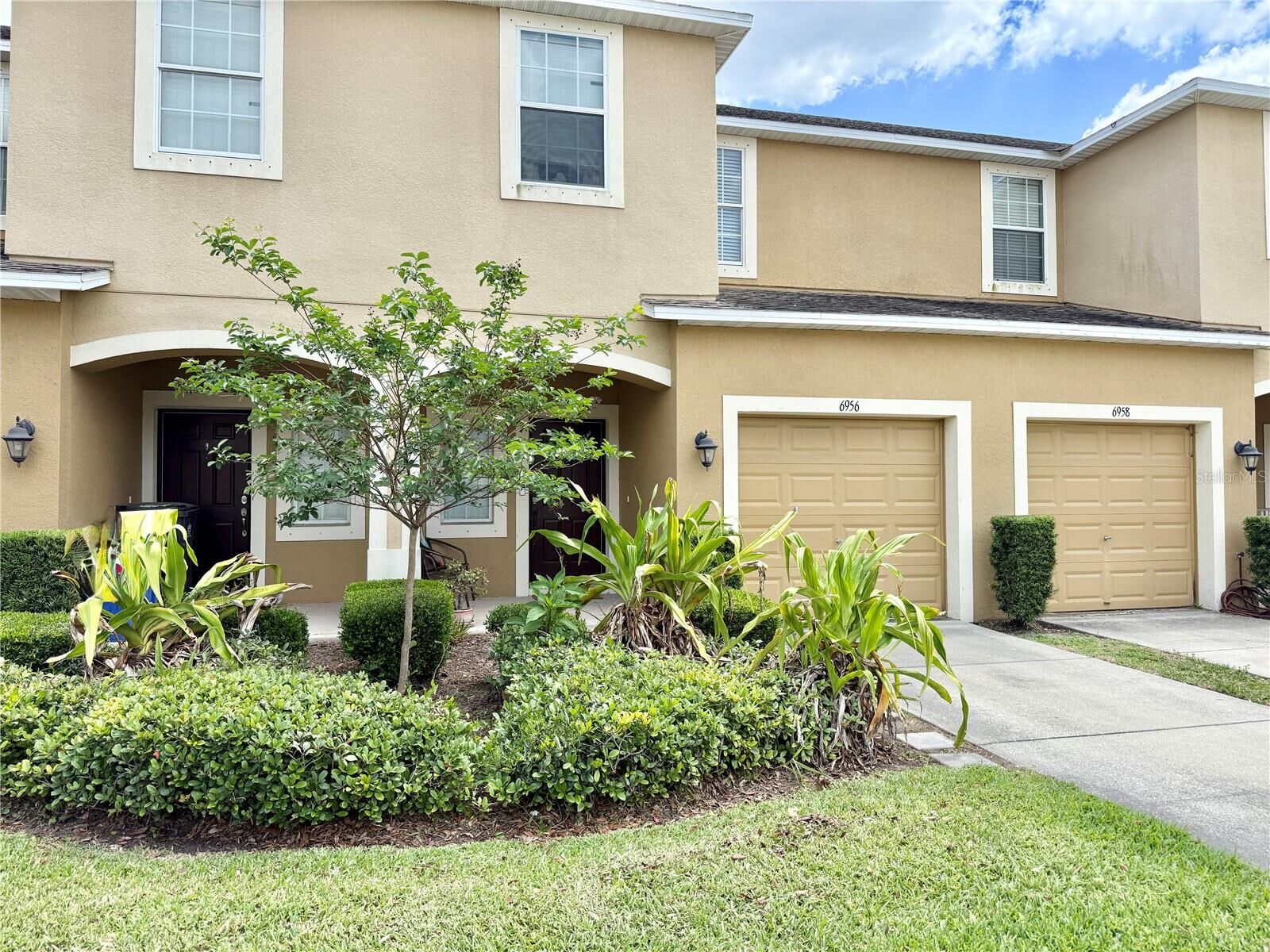 Property Photo:  6956 Towne Lake Road  FL 33578 