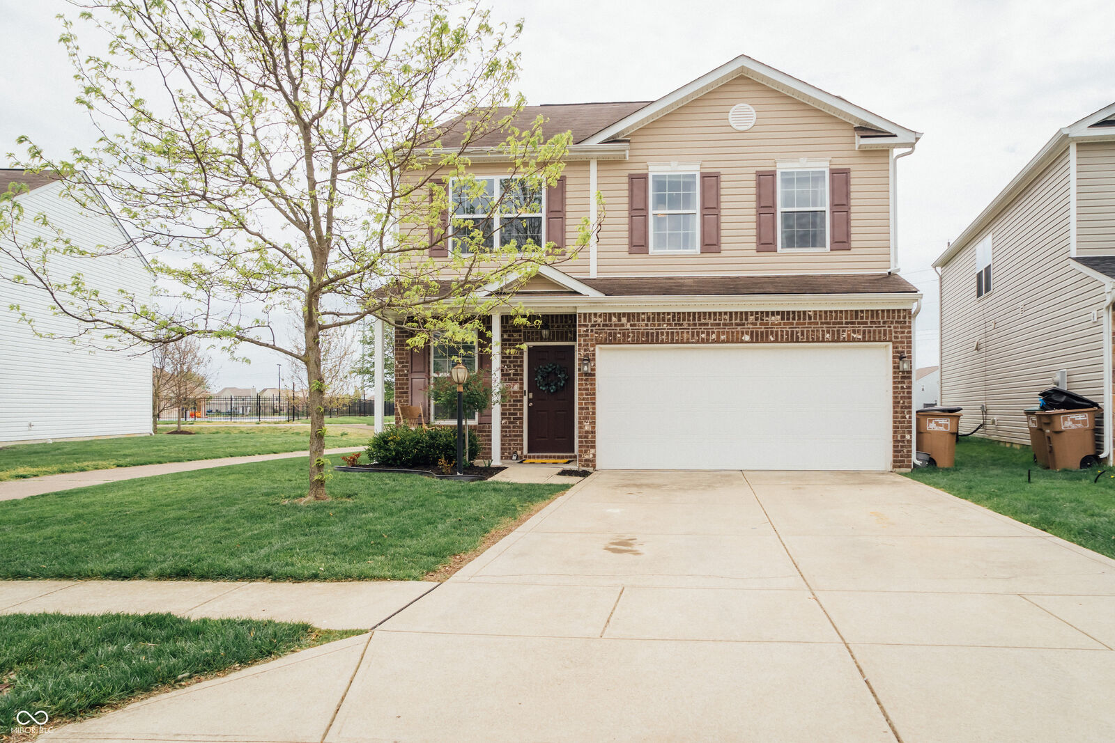 Property Photo: 2263 Shadow Bend Drive IN 47201